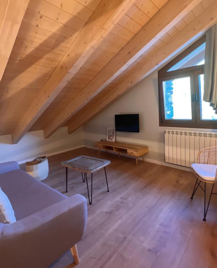 Apartamentos Turisticos: Tu Casa En Sahun Exterior foto